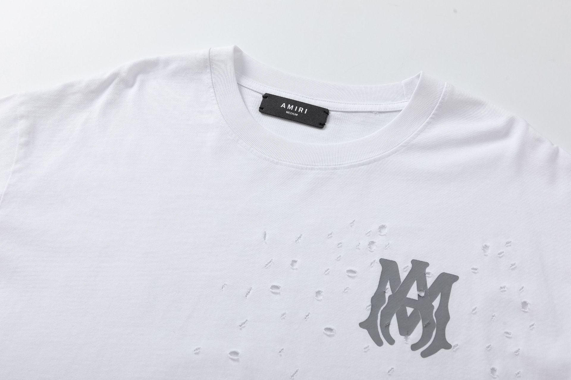 AMRI Damaged Holes T-Shirt