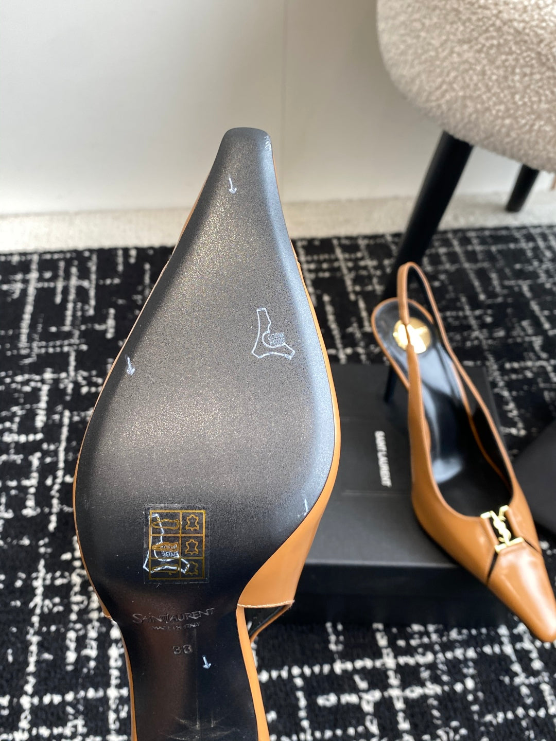 Saint Laurent Square-Toe YSL Buckle Pumps – 25SS