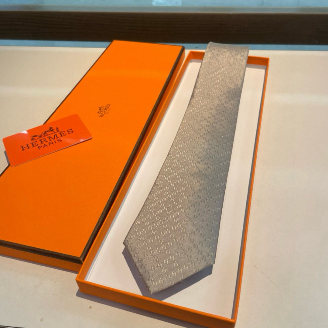 Hermès Men's Diamond H Pattern Silk Tie