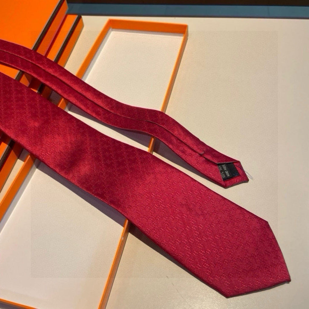 Hermès Men's Diamond H Pattern Silk Tie