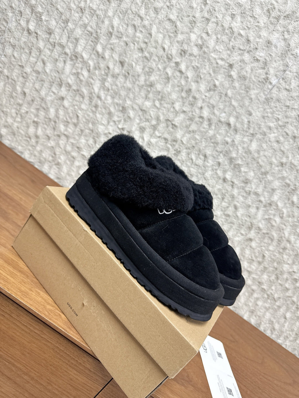 UGG Sheepskin Fur-Lined Slippers – Autumn/Winter Collection