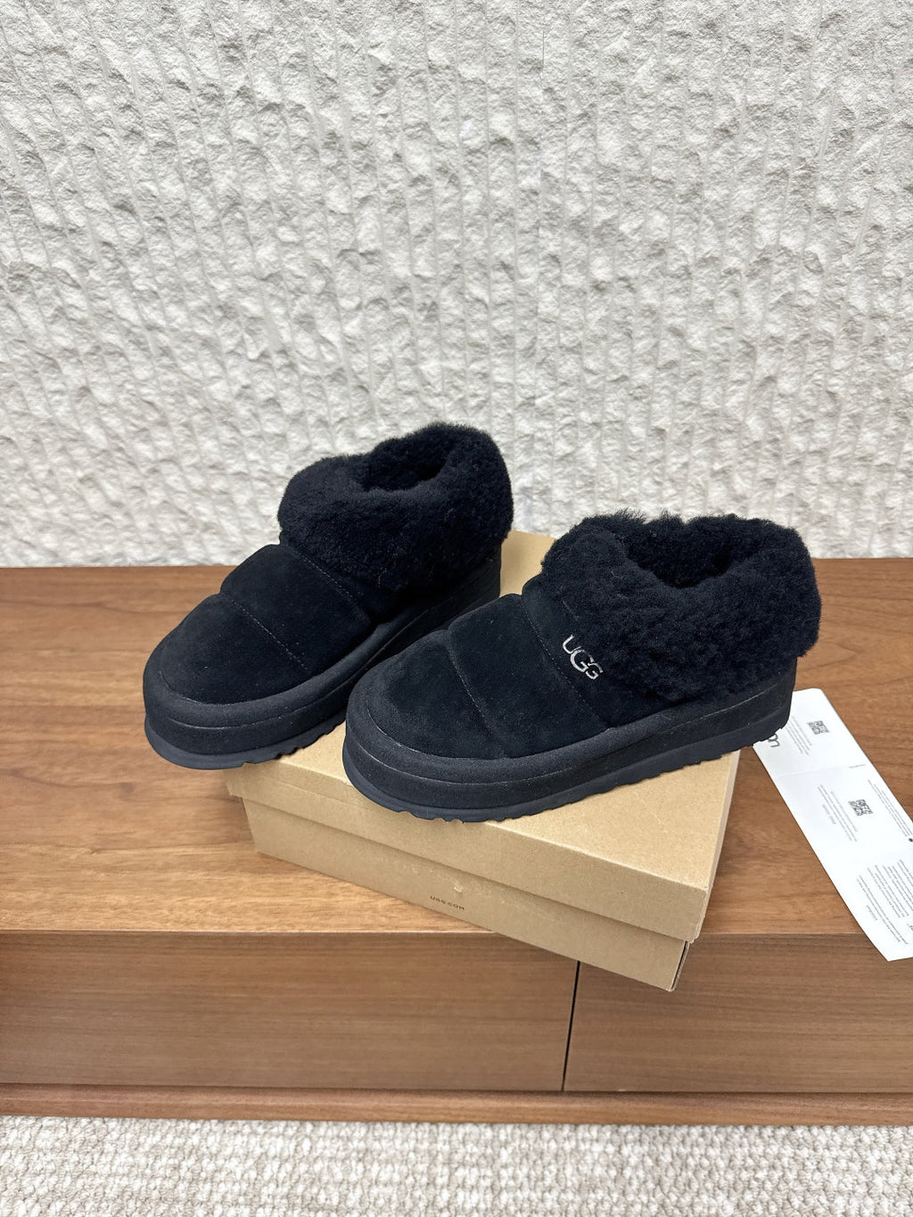 UGG Sheepskin Fur-Lined Slippers – Autumn/Winter Collection