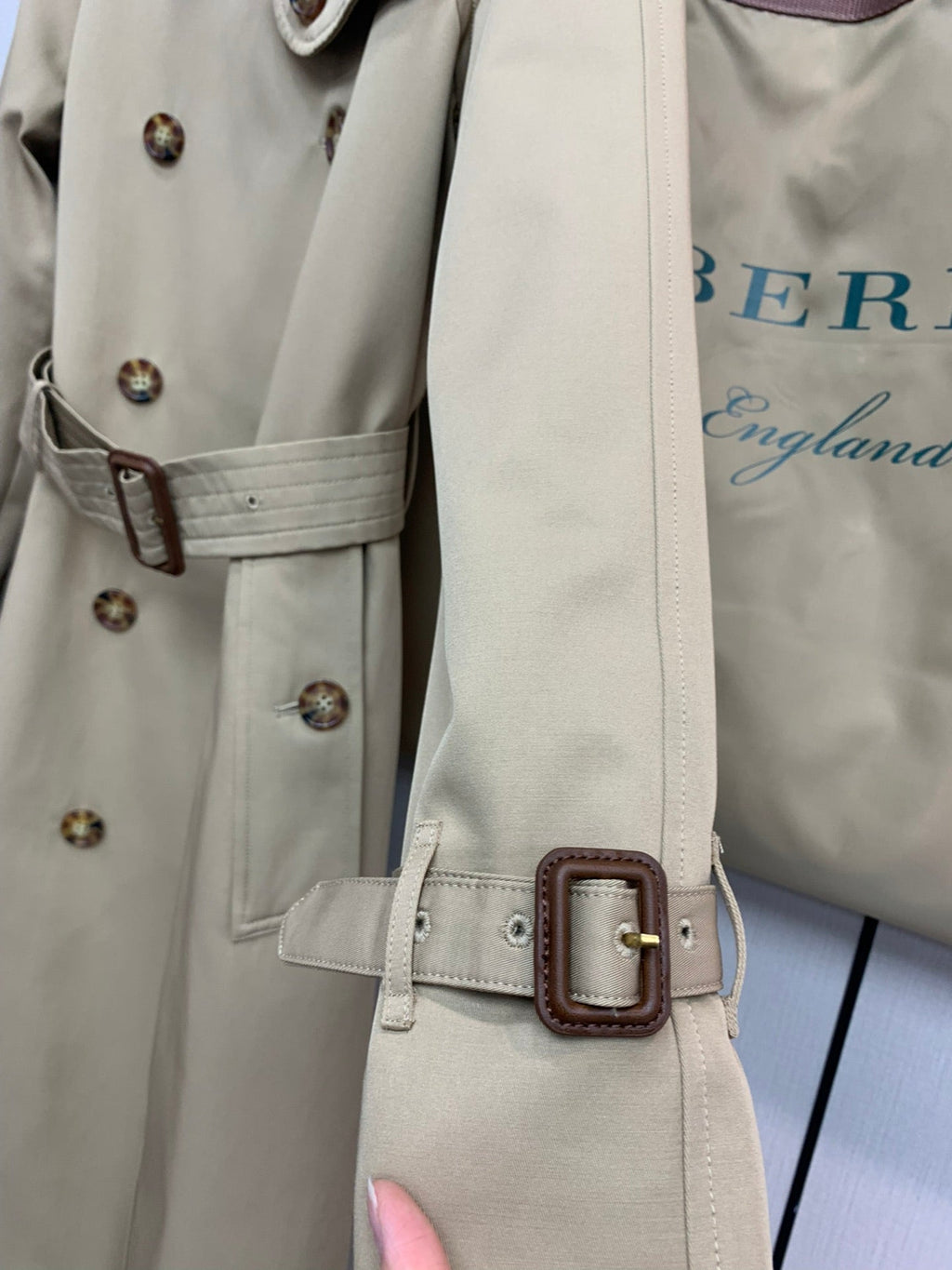 Burberry Waterloo Ladies' Long Trench Coat – 2024 Basic Style