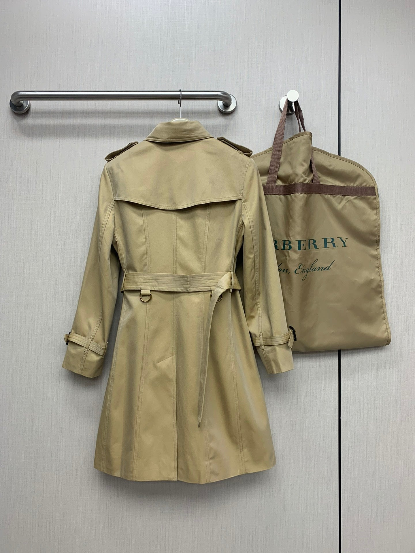 Burberry Sandringham Women's Trench Coat