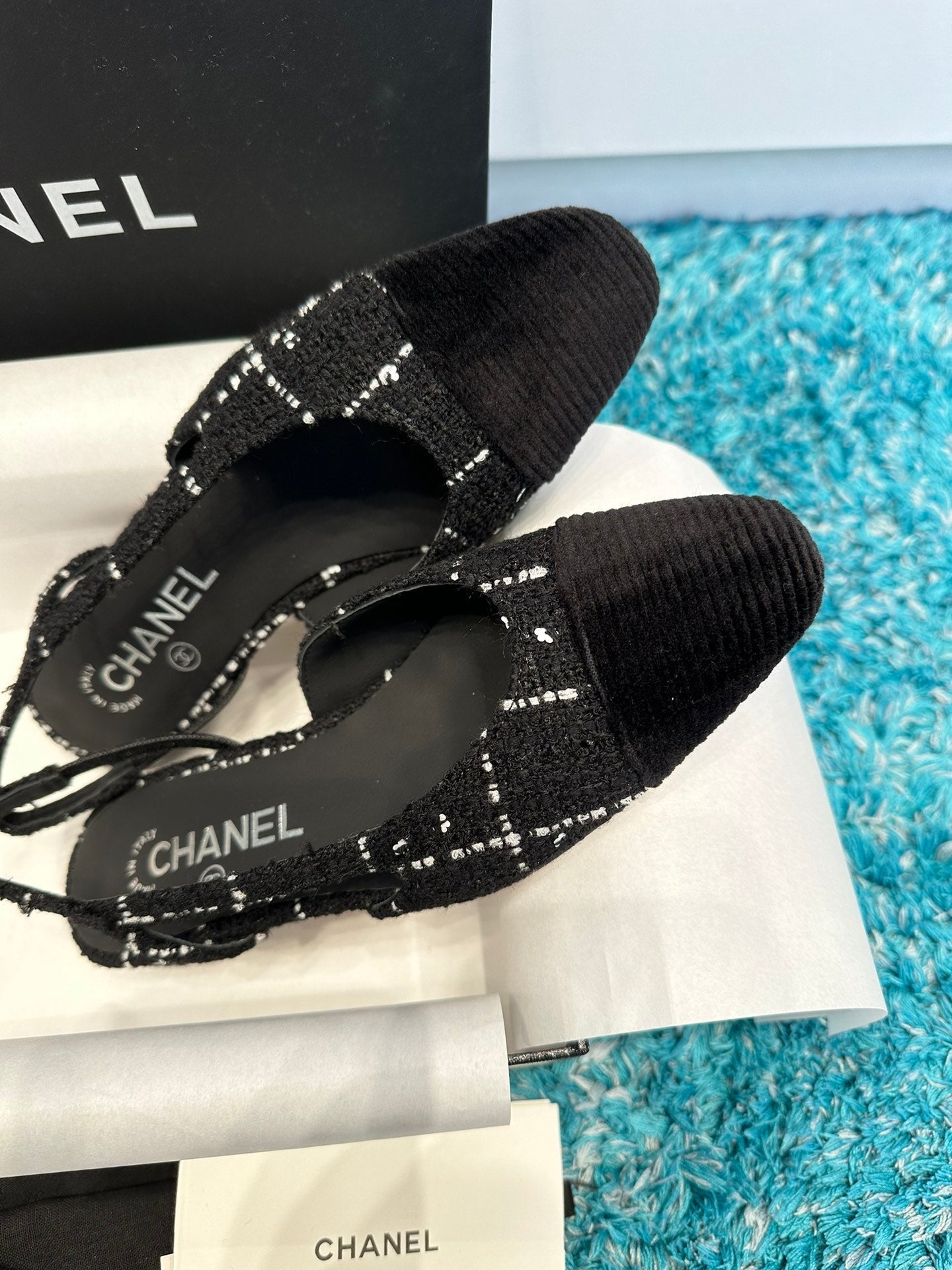 Chanel 2022 Spring/Summer Slingback Sandals