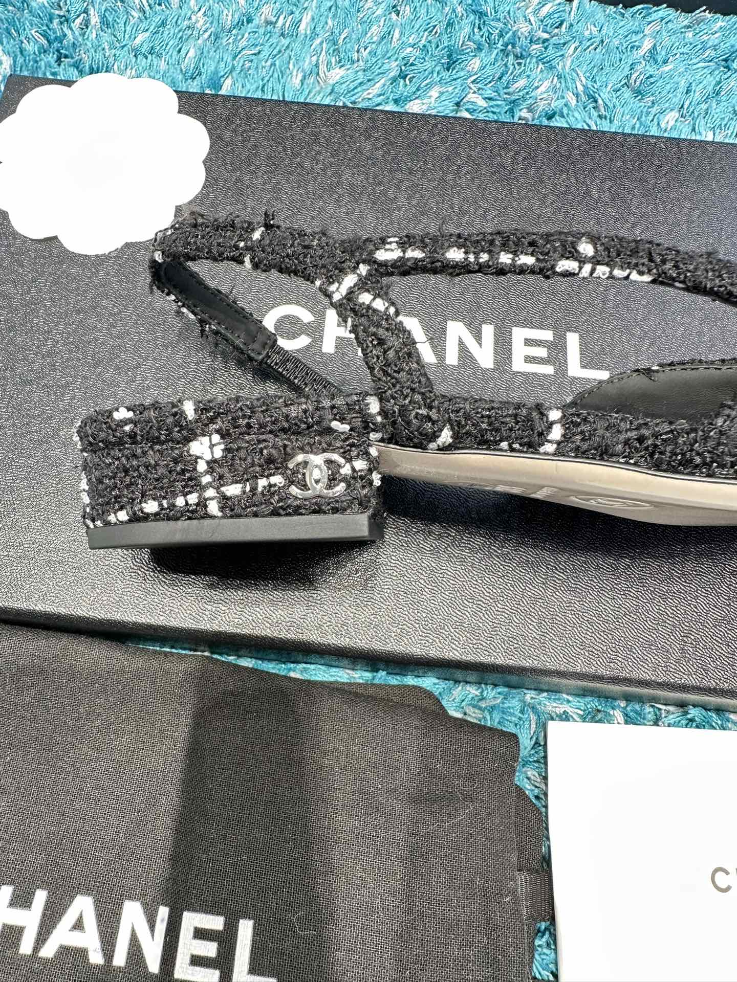 Chanel 2022 Spring/Summer Slingback Sandals