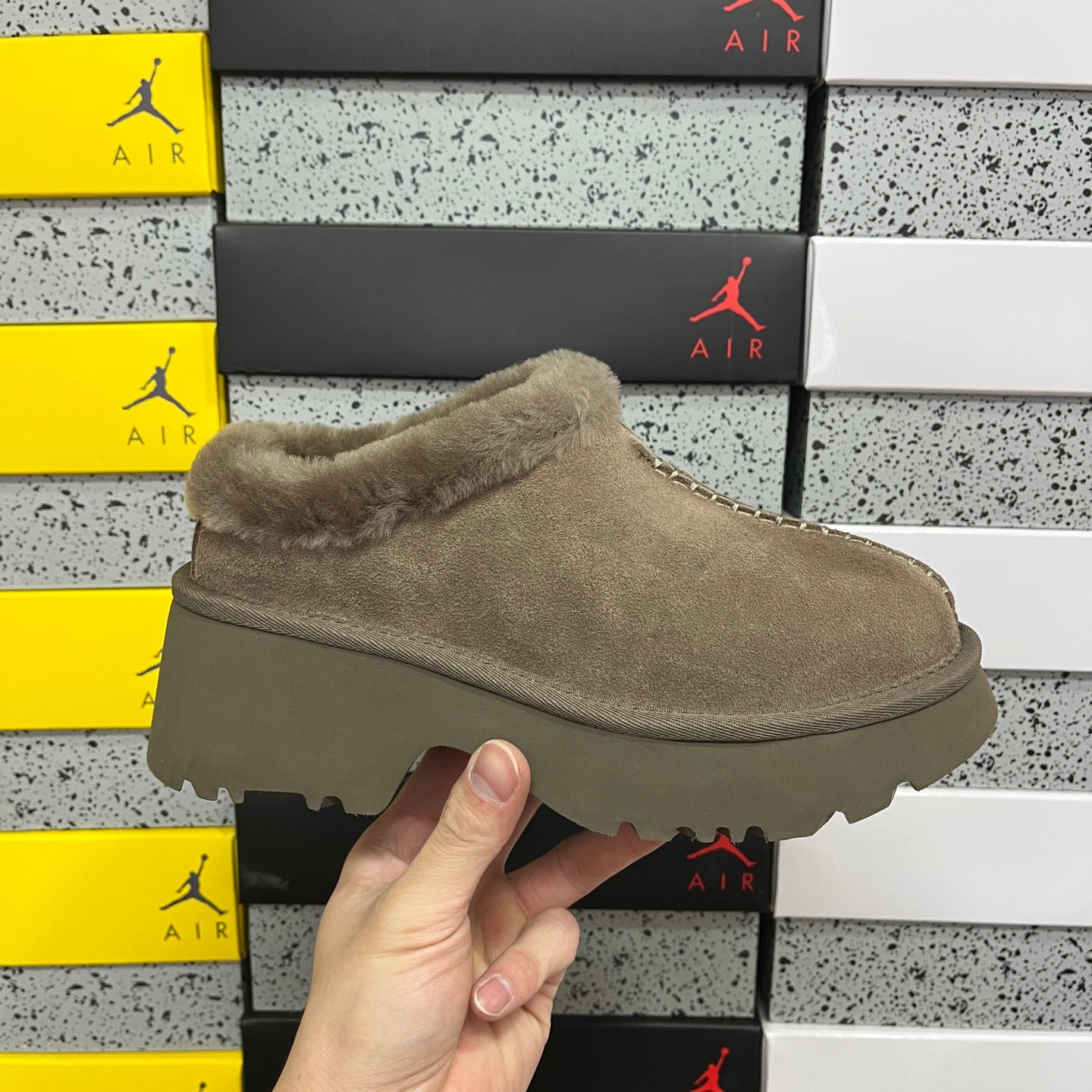 UGG Platform Low-Cut Snow Boots