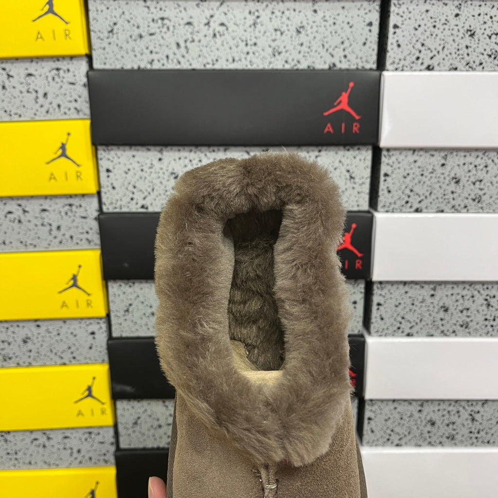 UGG Platform Low-Cut Snow Boots