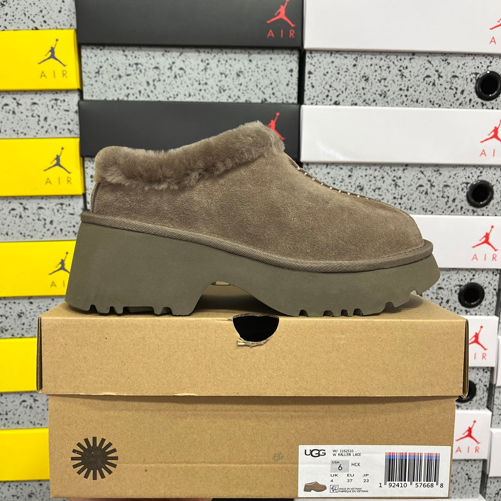 UGG Platform Low-Cut Snow Boots