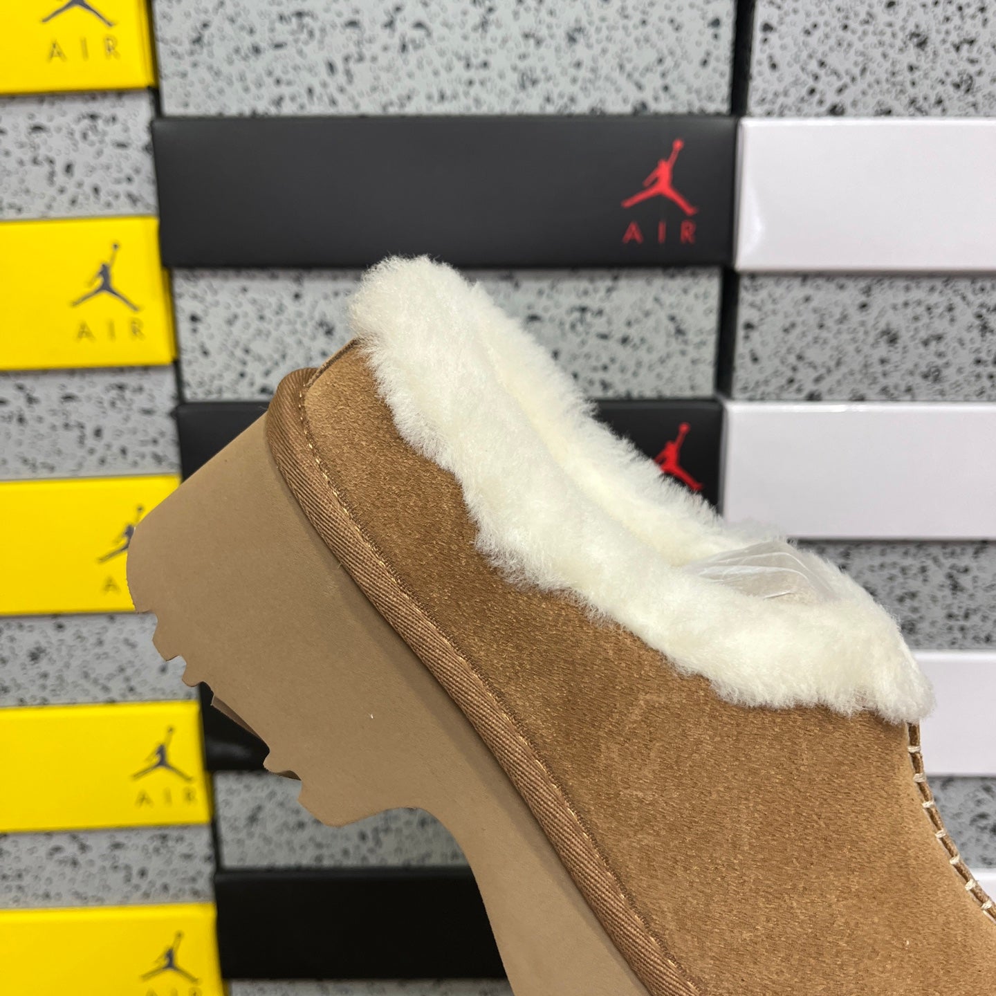 UGG Platform Low-Cut Snow Boots