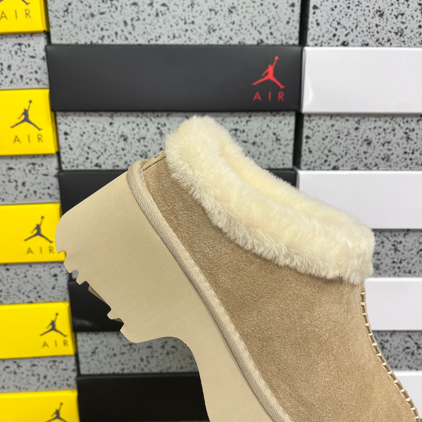 UGG Platform Low-Cut Snow Boots