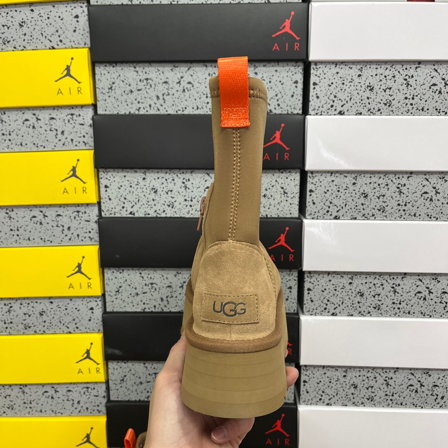 UGG Platform Low-Cut Snow Boots