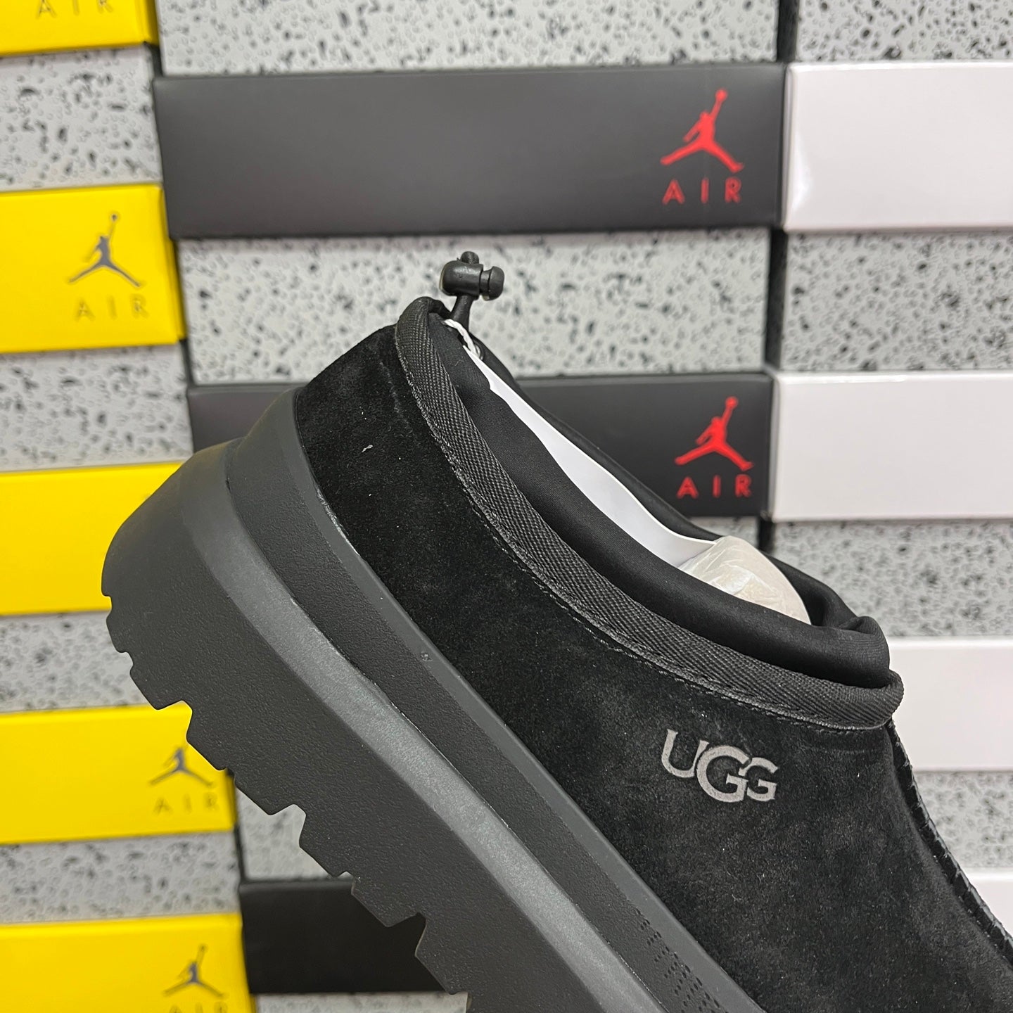 UGG Platform Low-Cut Snow Boots