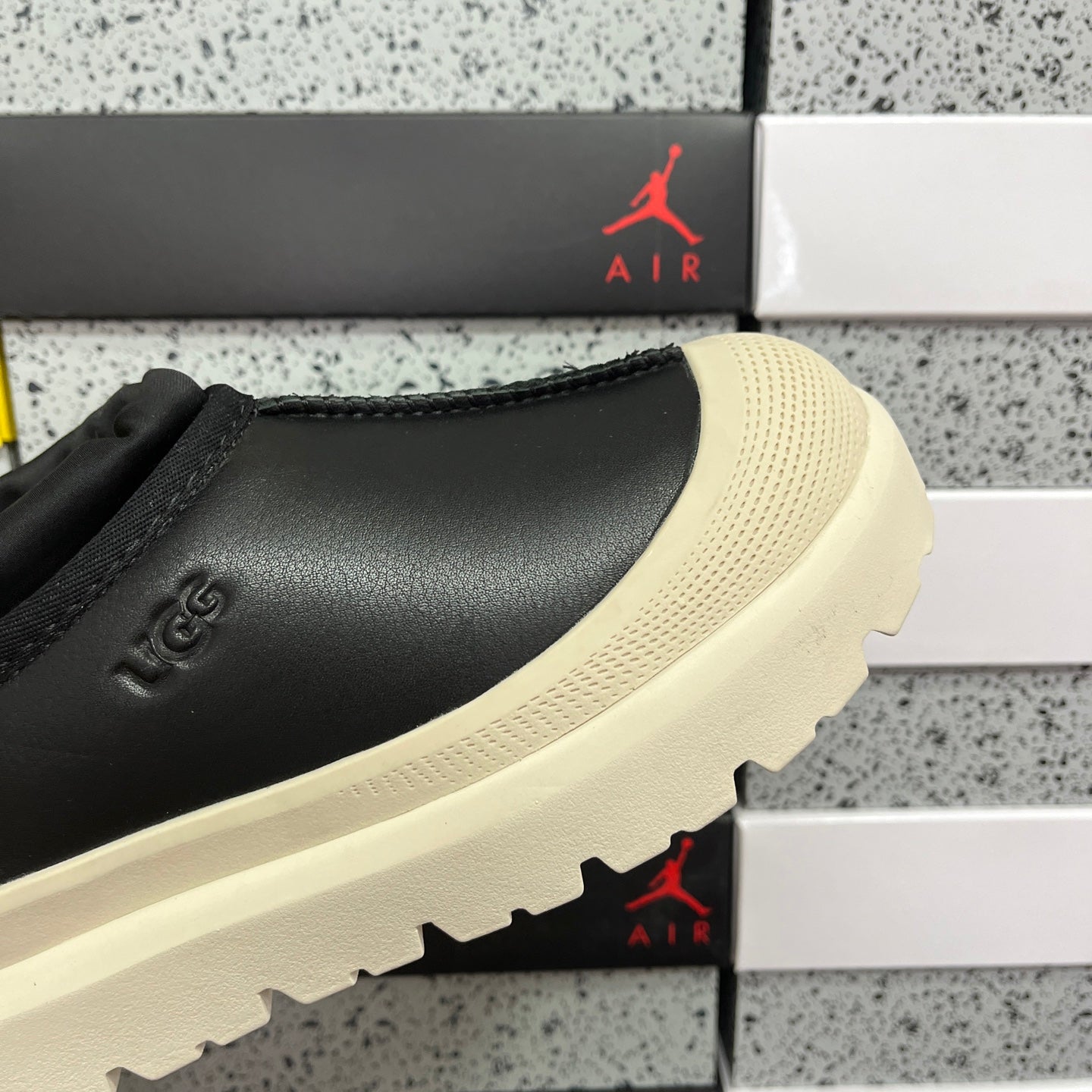 UGG Platform Low-Cut Snow Boots