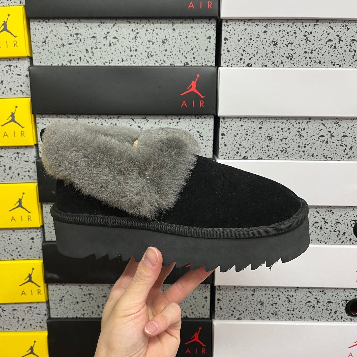 UGG Thick-Soled Low-Cut Fur Snow Boots