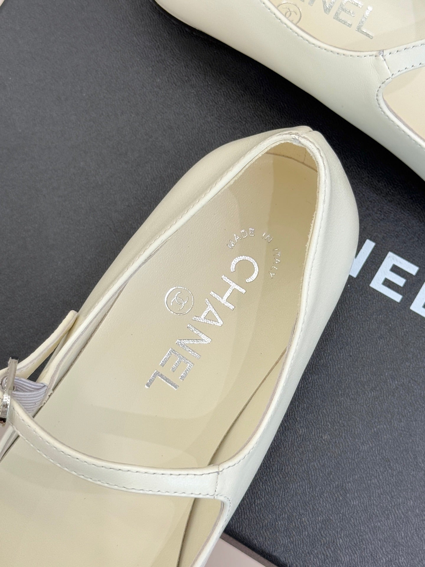 Chanel Rhinestone Double C Mary Jane Flats – 25K Collection