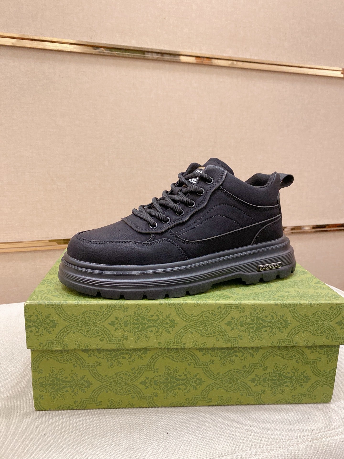 Gucci Premium Italian Leather Loafers